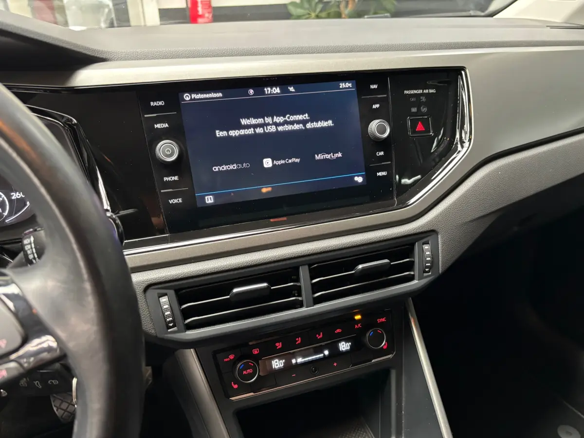Polo 1.0 TSI Highline Business R / Carplay