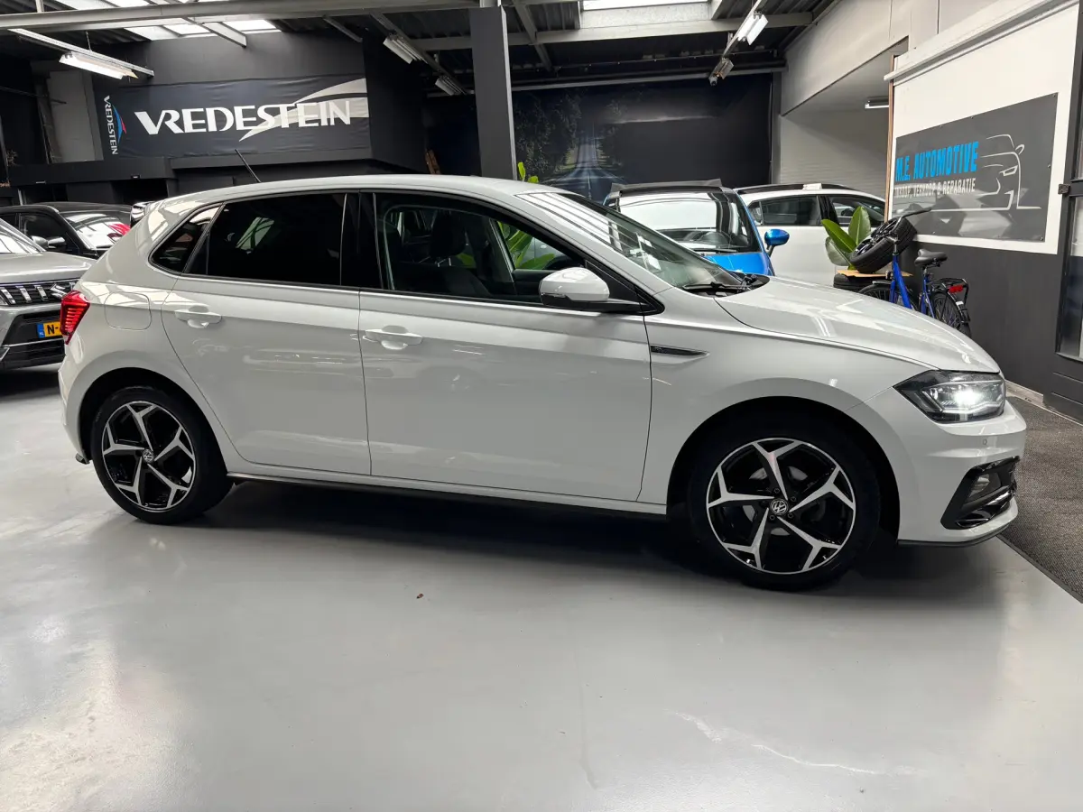 Polo 1.0 TSI Highline Business R / Carplay