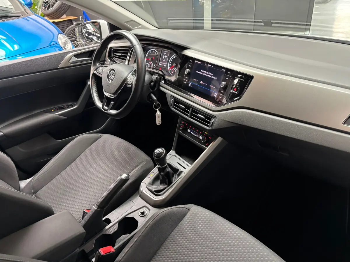 Polo 1.0 TSI Highline Business R / Carplay