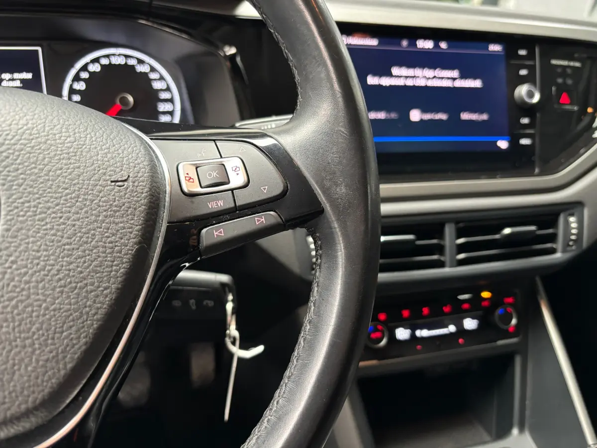 Polo 1.0 TSI Highline Business R / Carplay