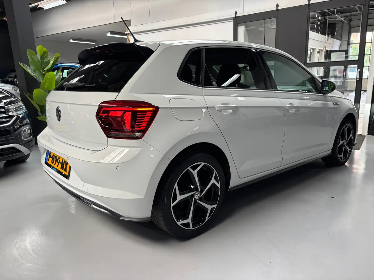 Polo 1.0 TSI Highline Business R / Carplay