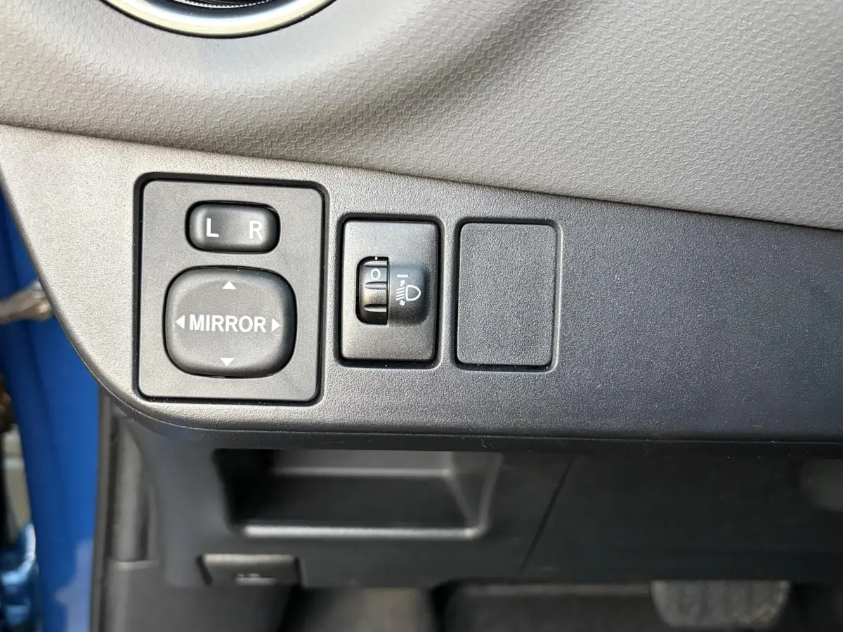 Yaris 1.5 Hybrid Aspiration | Climate | Camera | CV | Airco | 4 nieuwe banden |