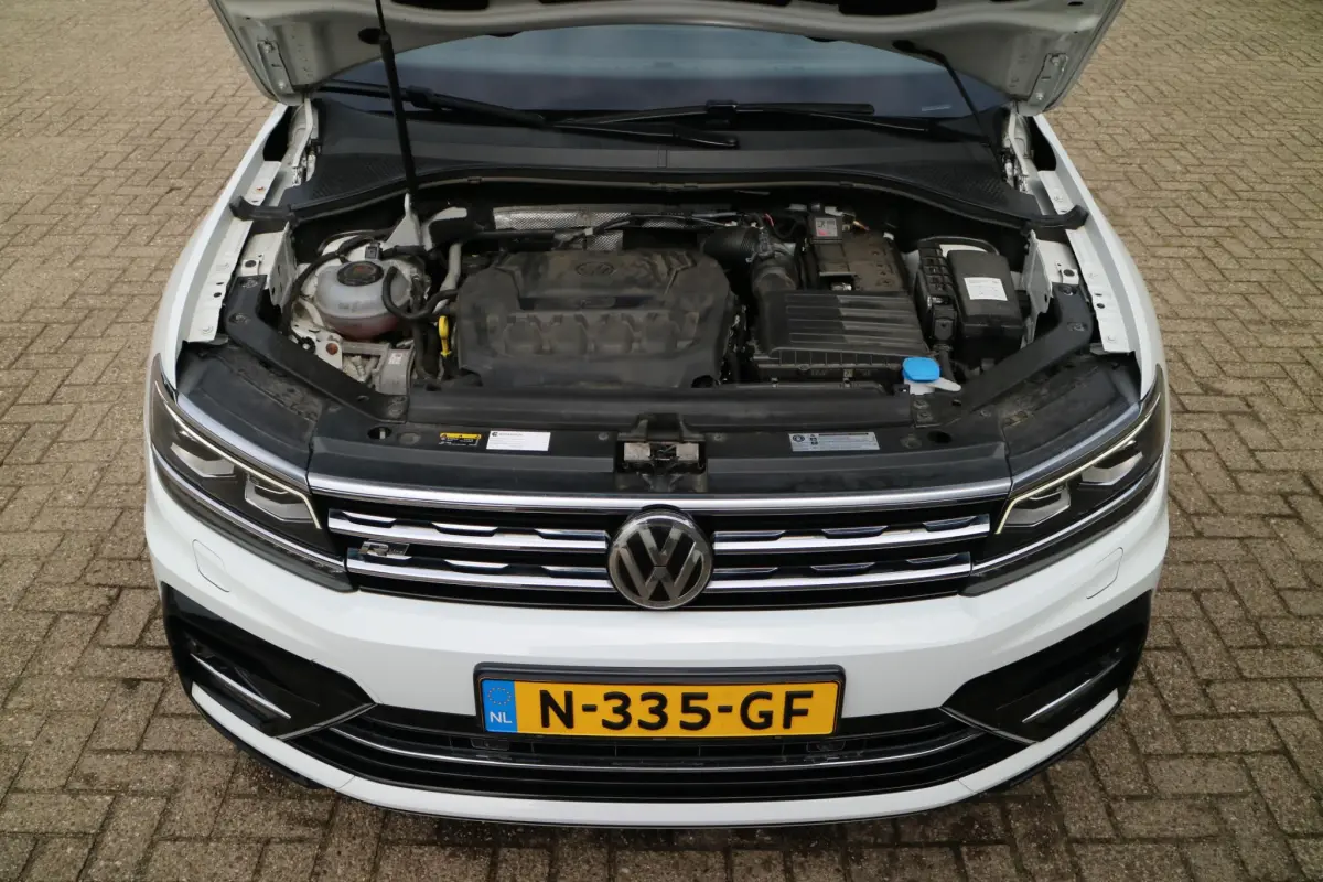 Tiguan 2.0 TSI 4Motion Highline Business R | Automaat | Trekhaak! | Carplay |