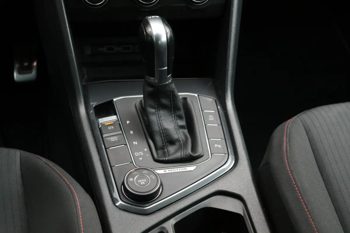 Tiguan 2.0 TSI 4Motion Highline Business R | Automaat | Trekhaak! | Carplay |