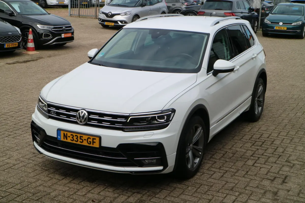 Tiguan 2.0 TSI 4Motion Highline Business R | Automaat | Trekhaak! | Carplay |