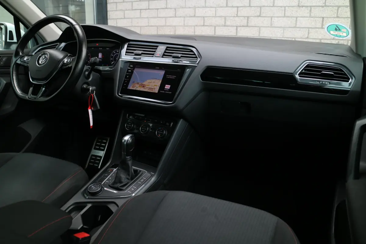 Tiguan 2.0 TSI 4Motion Highline Business R | Automaat | Trekhaak! | Carplay |