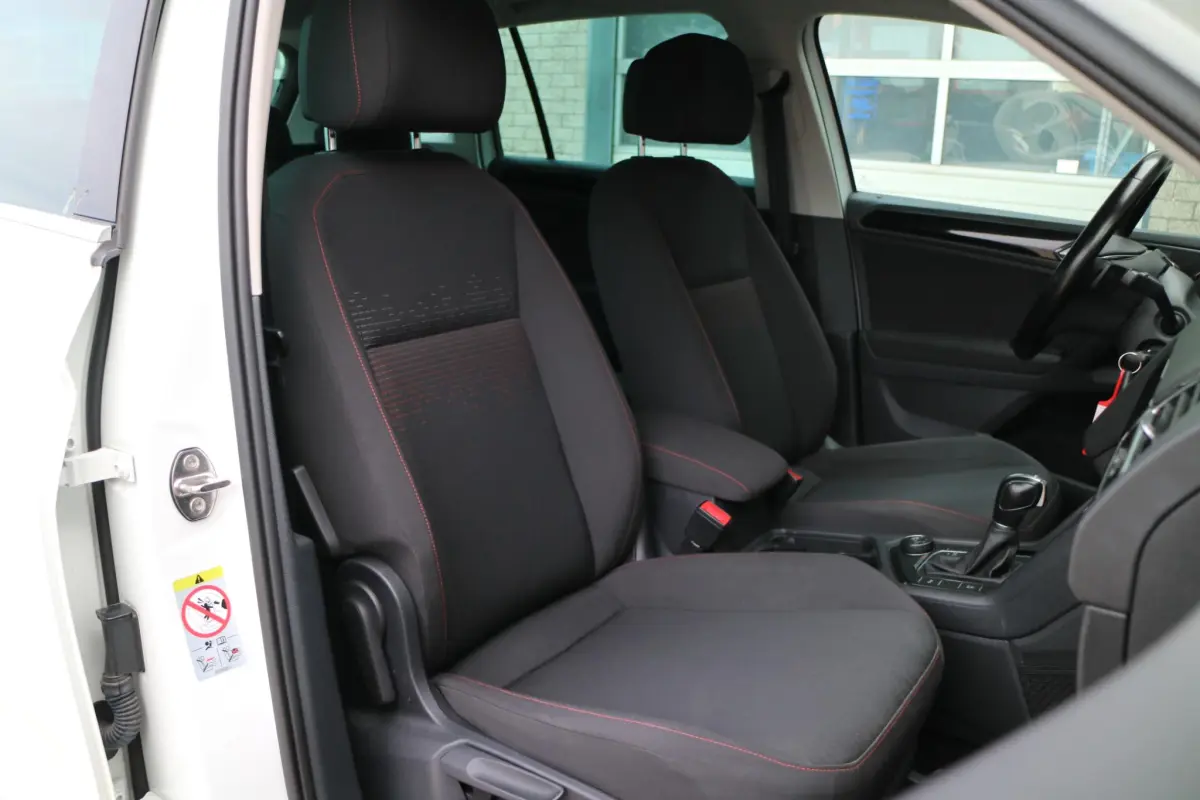Tiguan 2.0 TSI 4Motion Highline Business R | Automaat | Trekhaak! | Carplay |