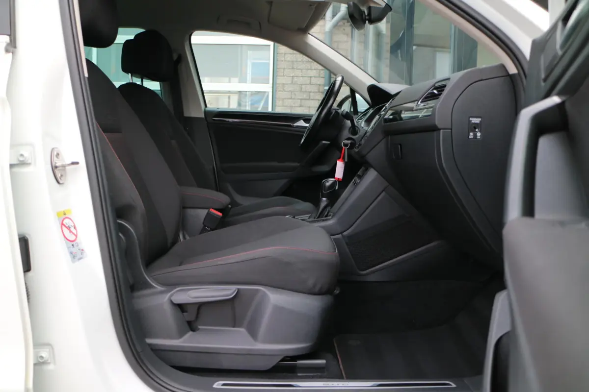 Tiguan 2.0 TSI 4Motion Highline Business R | Automaat | Trekhaak! | Carplay |