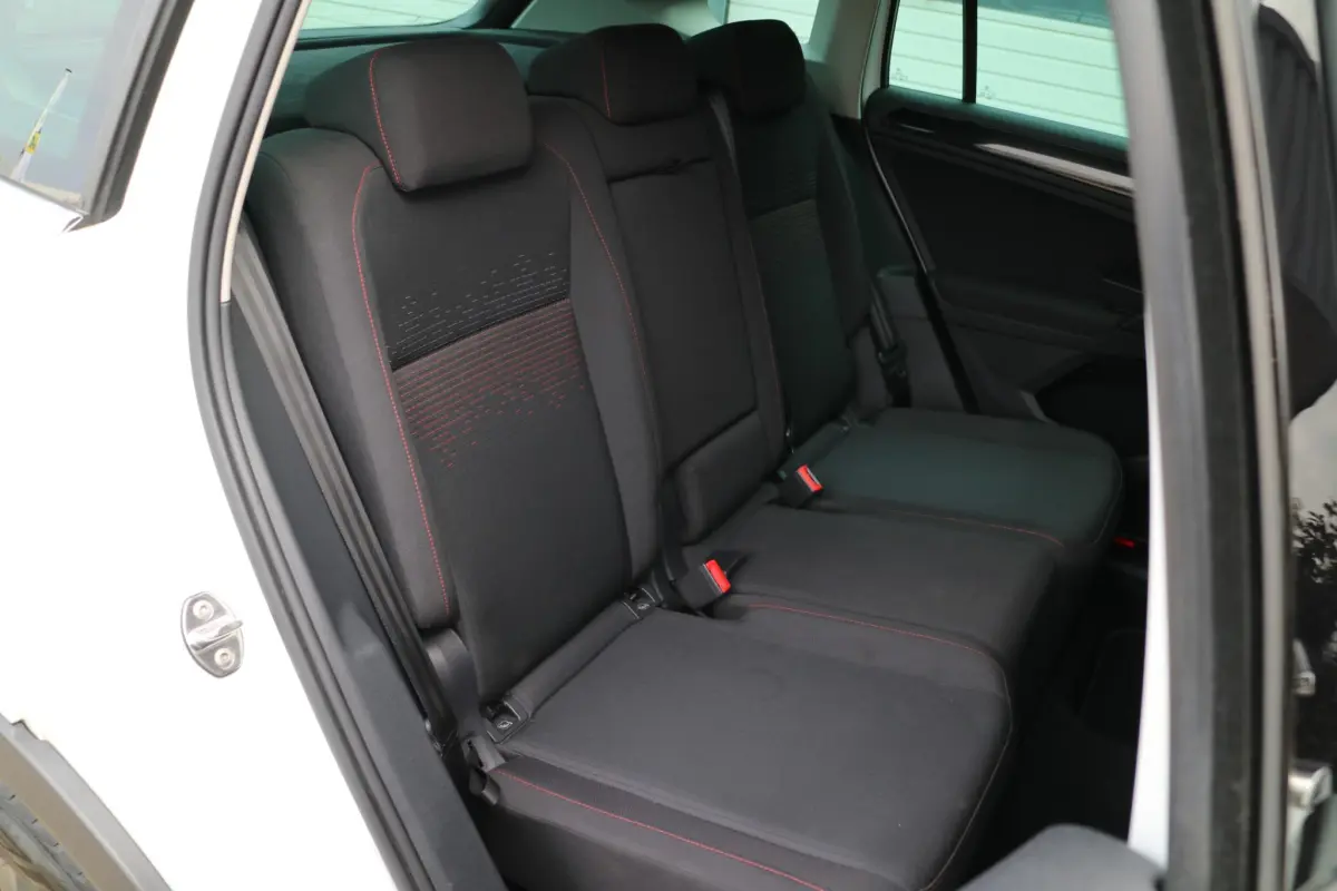 Tiguan 2.0 TSI 4Motion Highline Business R | Automaat | Trekhaak! | Carplay |