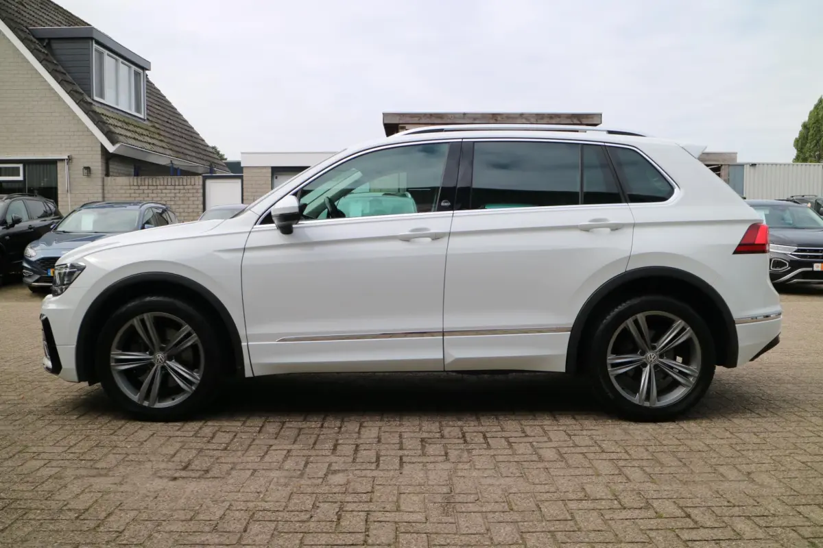 Tiguan 2.0 TSI 4Motion Highline Business R | Automaat | Trekhaak! | Carplay |