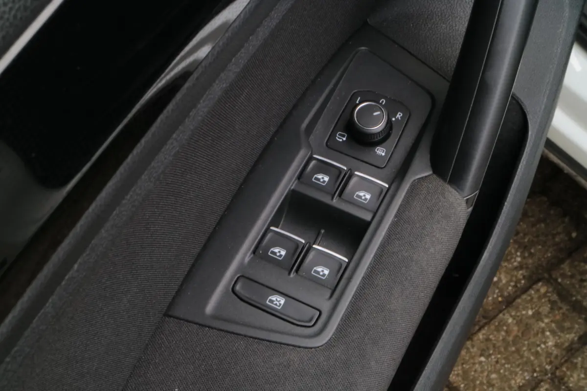 Tiguan 2.0 TSI 4Motion Highline Business R | Automaat | Trekhaak! | Carplay |