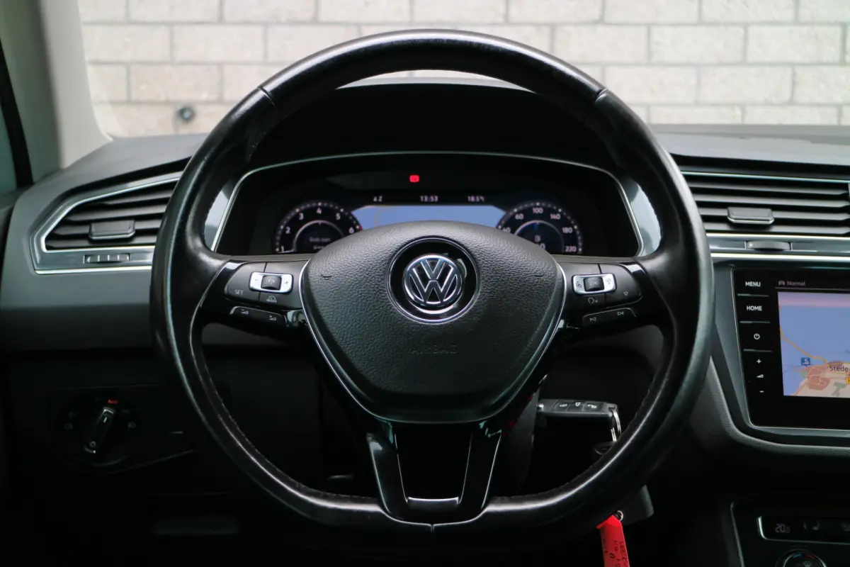 Tiguan 2.0 TSI 4Motion Highline Business R | Automaat | Trekhaak! | Carplay |