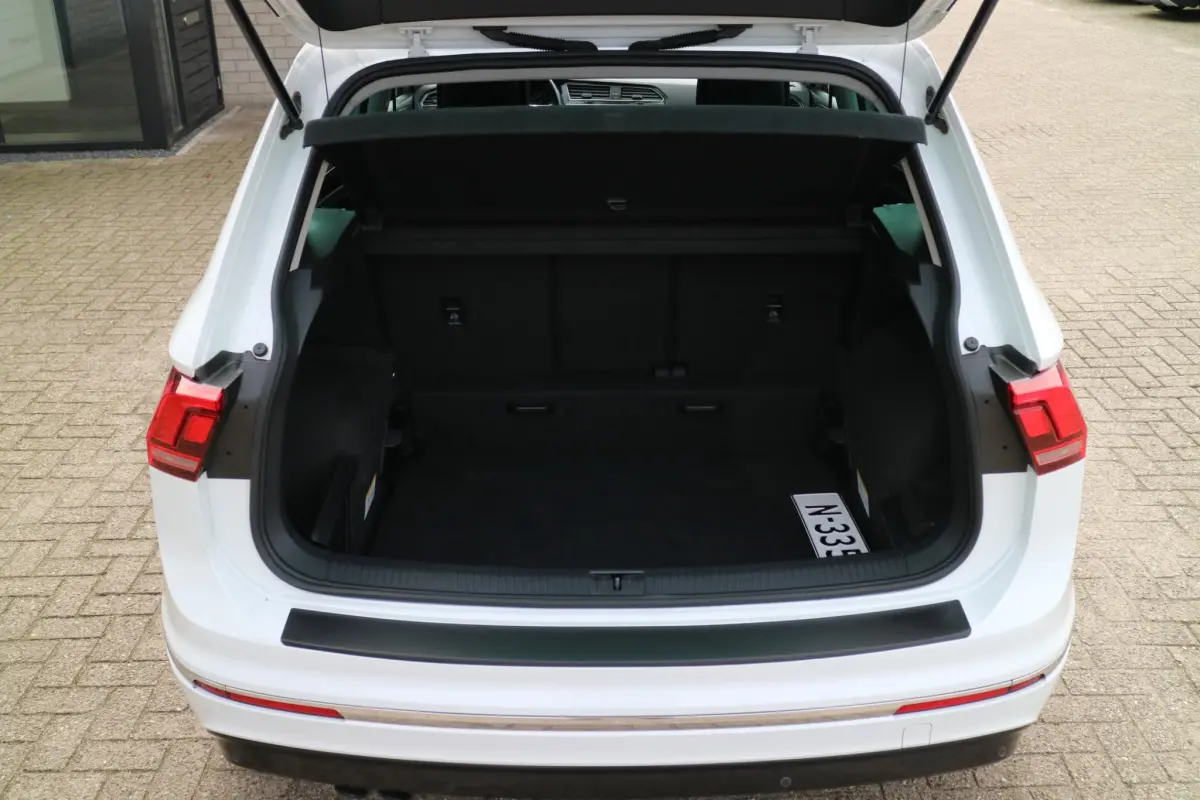Tiguan 2.0 TSI 4Motion Highline Business R | Automaat | Trekhaak! | Carplay |