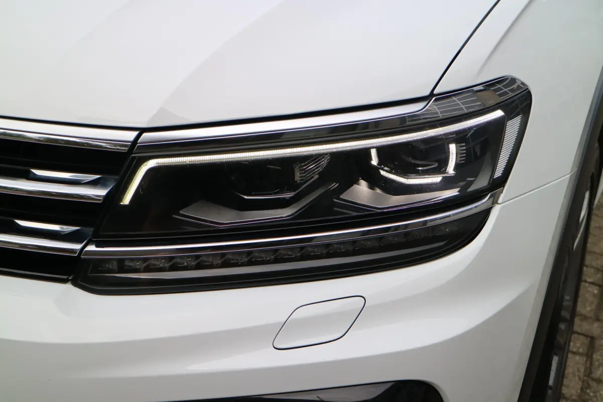 Tiguan 2.0 TSI 4Motion Highline Business R | Automaat | Trekhaak! | Carplay |