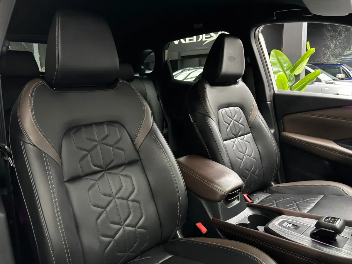 QASHQAI 1.3 MHEV Xtronic N-Connecta / Camera / Trekhaak