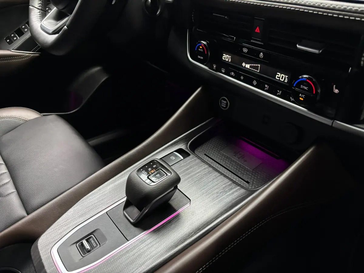 QASHQAI 1.3 MHEV Xtronic N-Connecta / Camera / Trekhaak