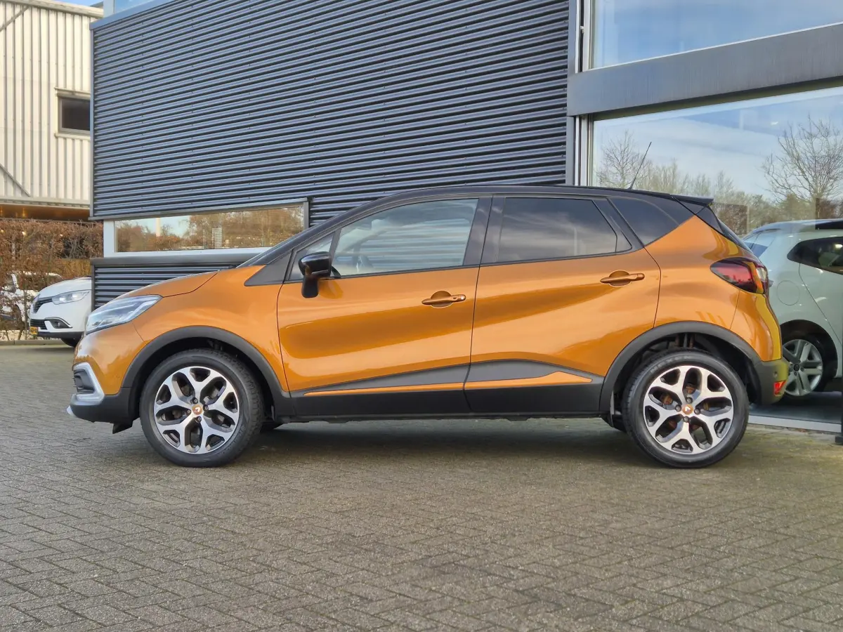 Captur TCe 120 EDC AUTOMAAT Intens Bose® Audiosystem, Panoramadak, Camera, Pack Easy Life