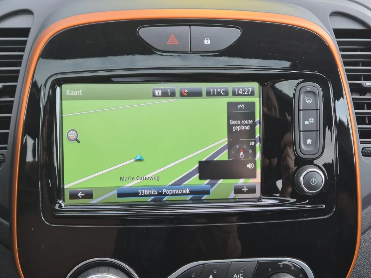 Captur TCe 120 EDC AUTOMAAT Intens Bose® Audiosystem, Panoramadak, Camera, Pack Easy Life