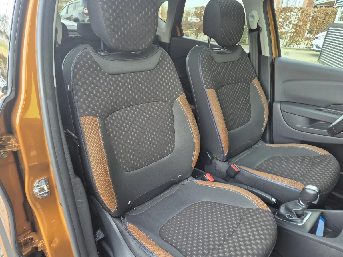 Captur TCe 120 EDC AUTOMAAT Intens Bose® Audiosystem, Panoramadak, Camera, Pack Easy Life