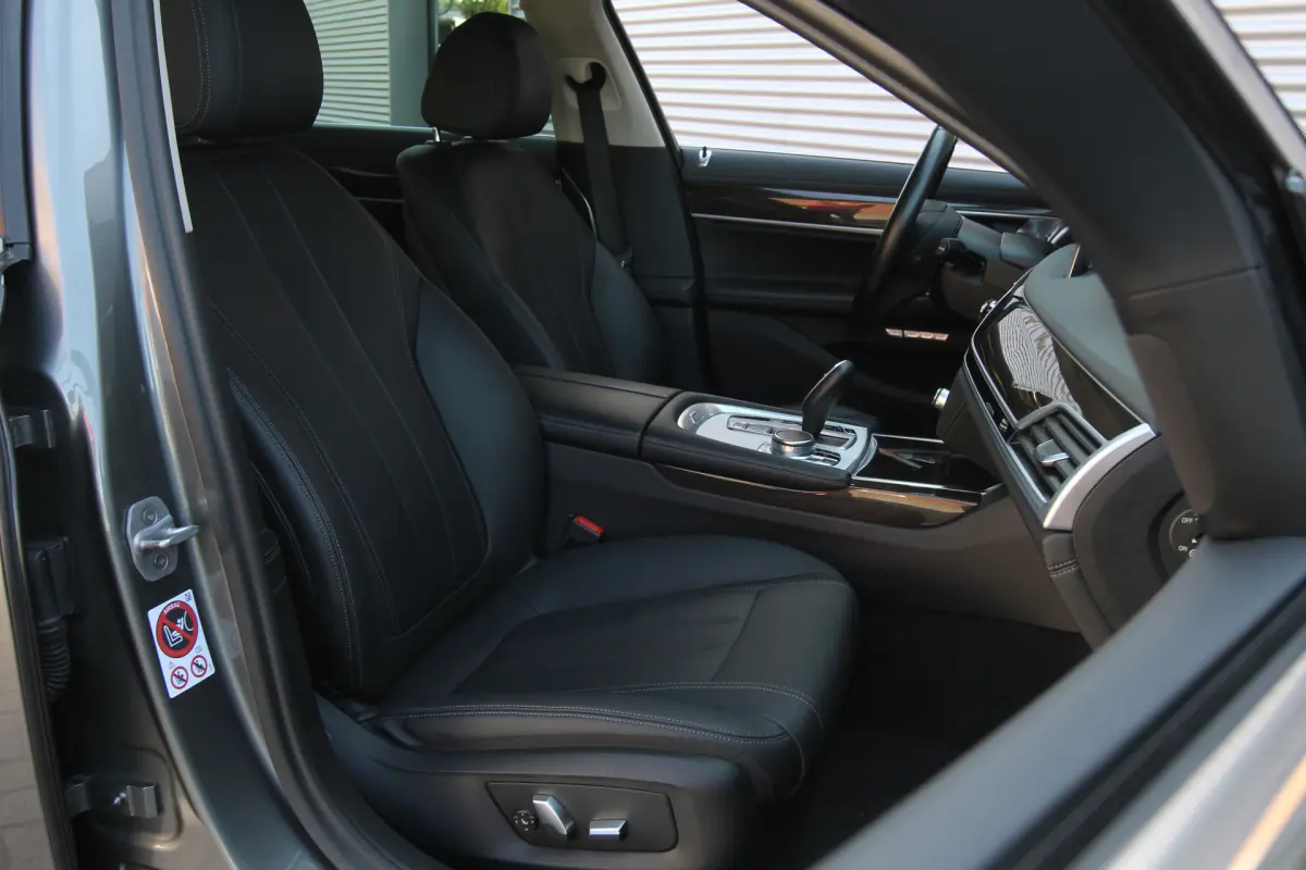 7 Serie 730d xDrive AUT. I NAVI I LEDER I 96000 KM I INCL. BTW