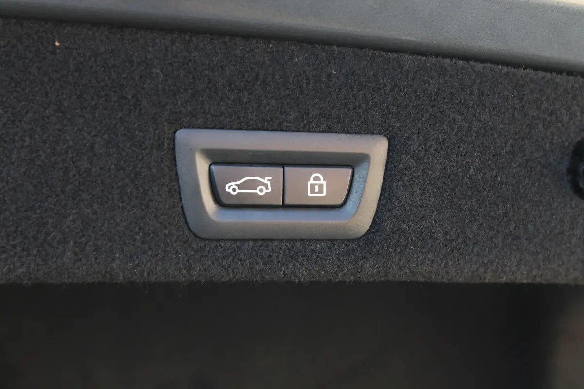 7 Serie 730d xDrive AUT. I NAVI I LEDER I 96000 KM I INCL. BTW
