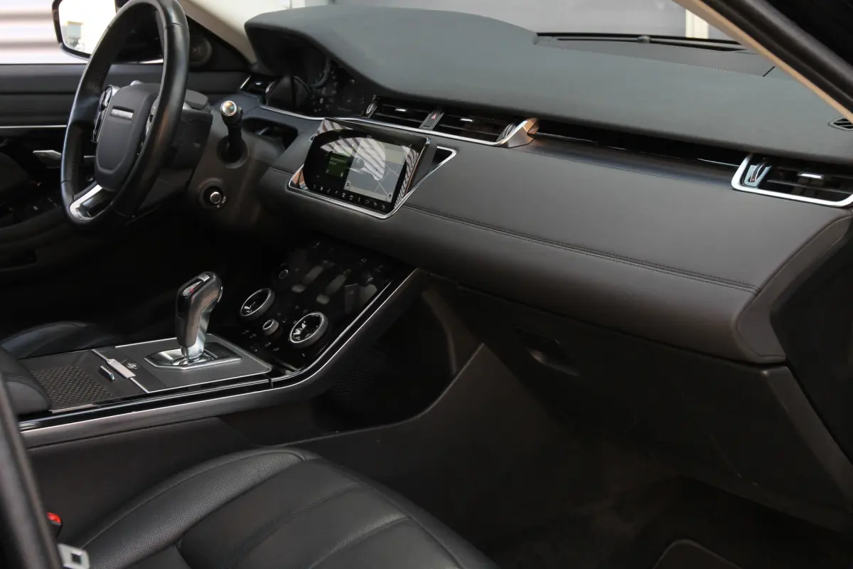 Range Rover Evoque 2.0 P250 AWD SE I Aut. I Leder I Pano.dak I Carplay