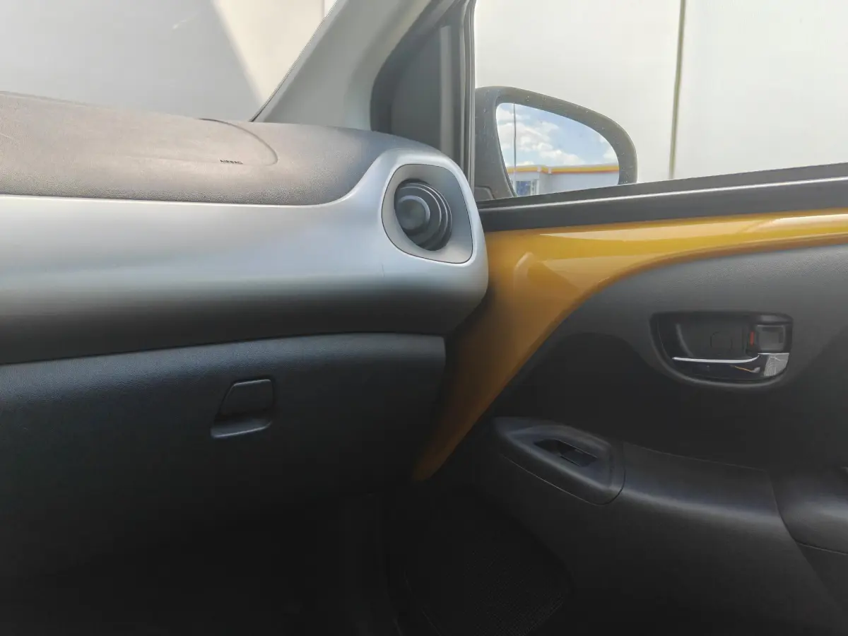 108 1.0 e-VTi Allure Carplay/Camera/Cruise/Airco/Nette auto!