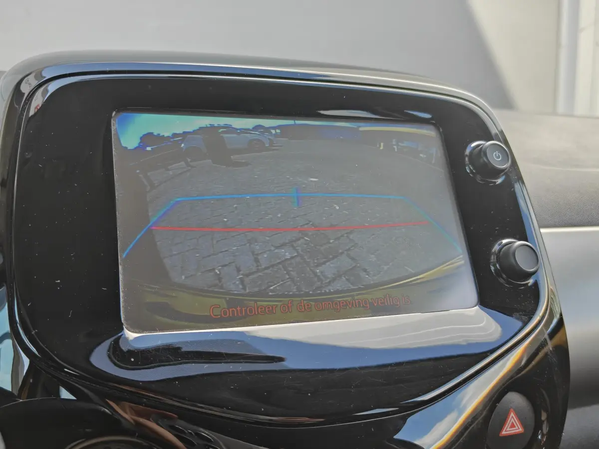 108 1.0 e-VTi Allure Carplay/Camera/Cruise/Airco/Nette auto!