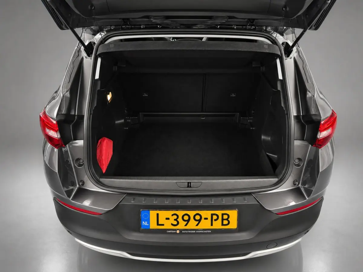Grandland X 1.2 Turbo Elegance |Panoramadak|