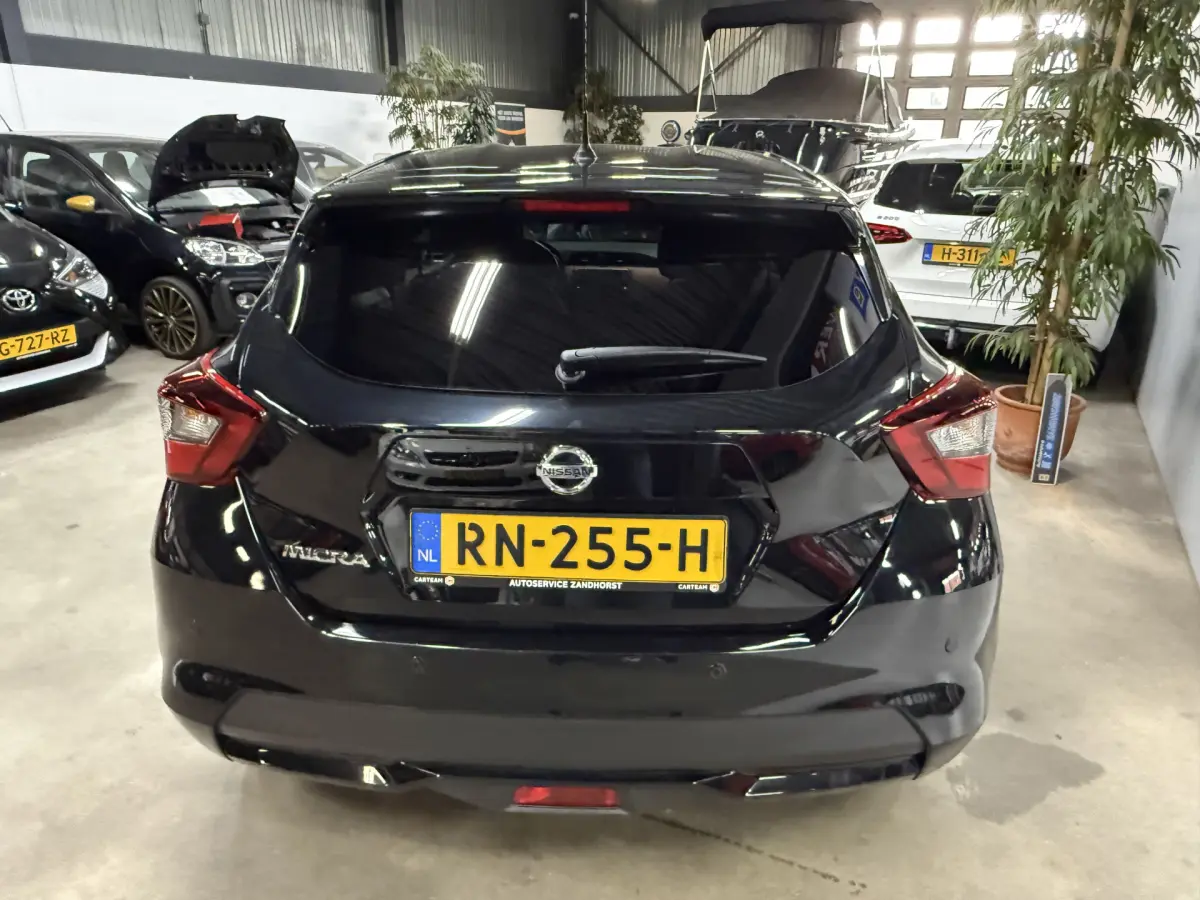 Micra 1.0L Acenta // Led koplampen // Navi // Ecc