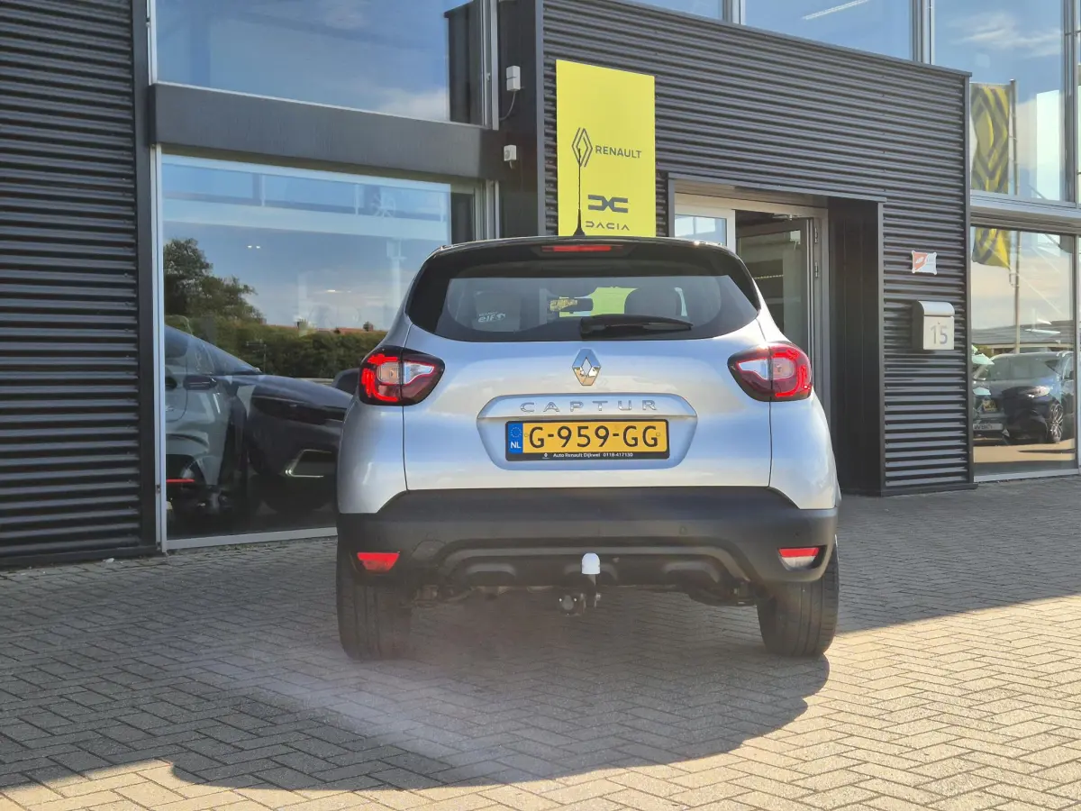 Captur TCe 90 Limited Trekhaak, P-sensoren, Apple/Android Auto!, Bluetooth, LM Velgen