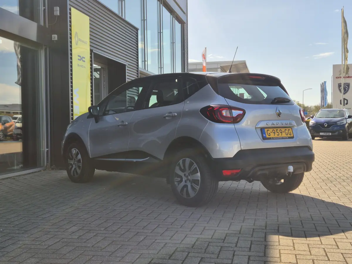 Captur TCe 90 Limited Trekhaak, P-sensoren, Apple/Android Auto!, Bluetooth, LM Velgen