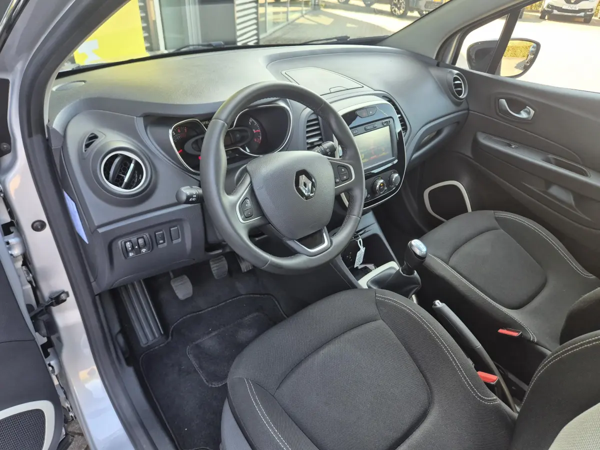 Captur TCe 90 Limited Trekhaak, P-sensoren, Apple/Android Auto!, Bluetooth, LM Velgen