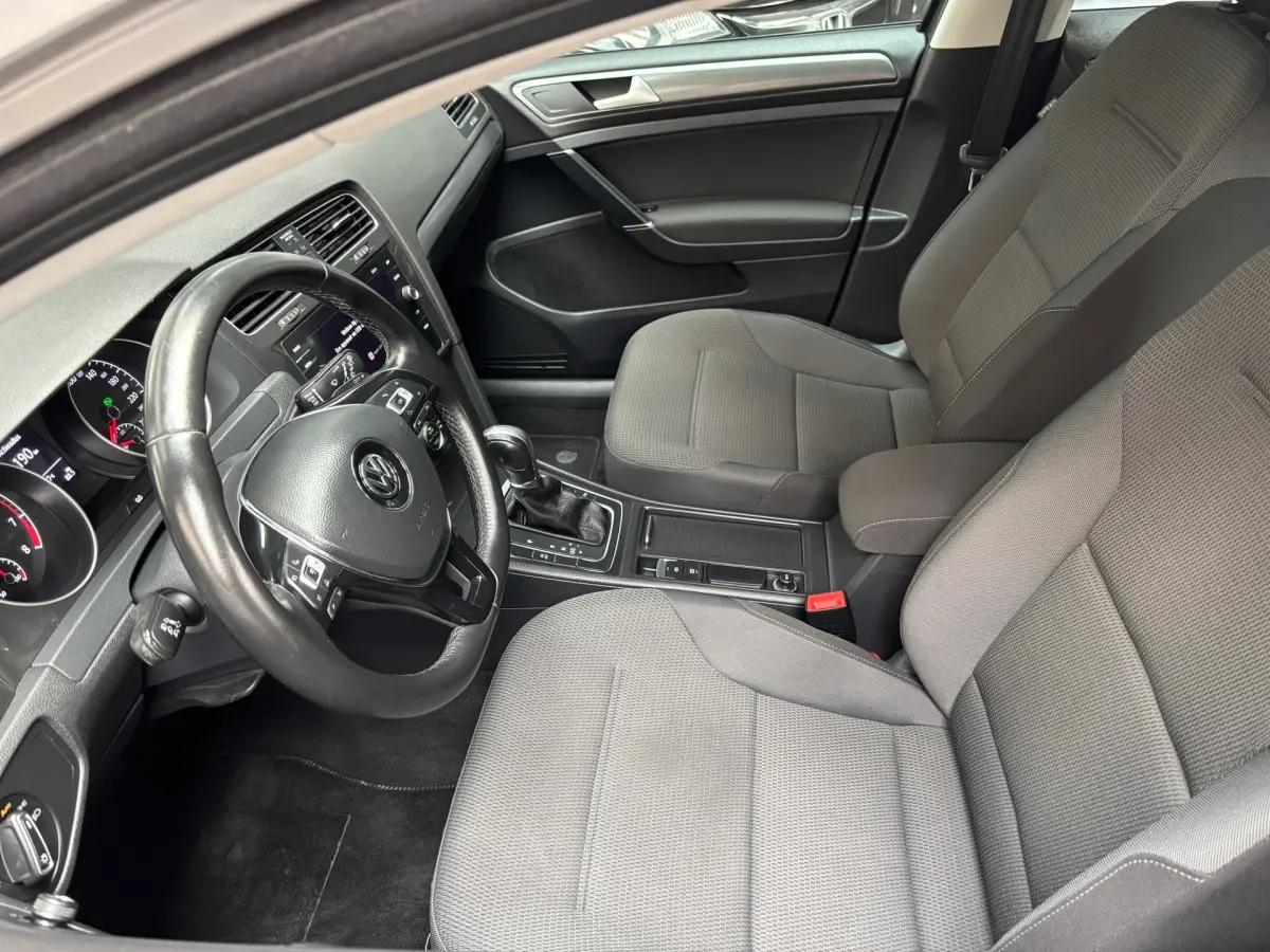 Golf Variant 1.5 TSI Comfortline Business / Camera / Carplay