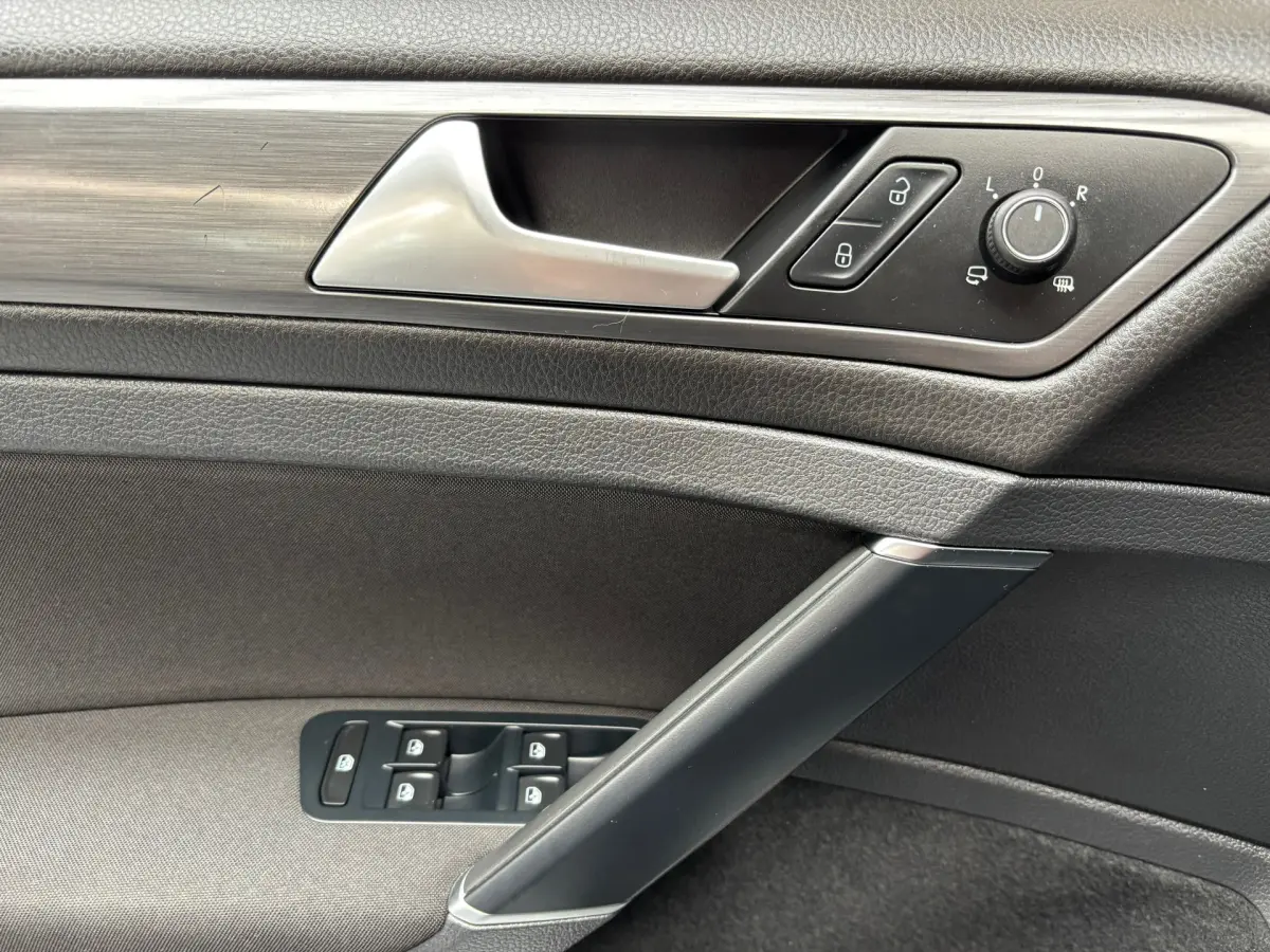 Golf Variant 1.5 TSI Comfortline Business / Camera / Carplay