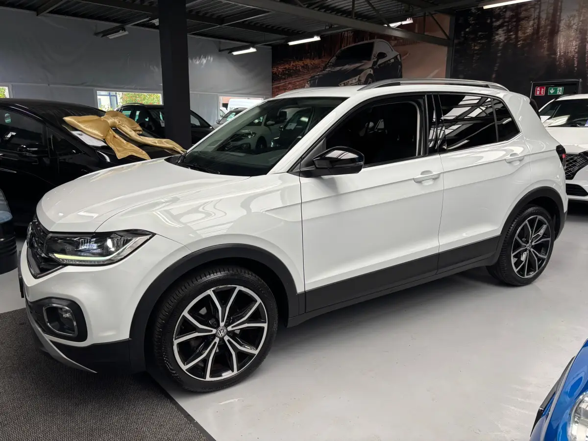 T-Cross 1.0 TSI Style / Navigatie / Stoelverwarming