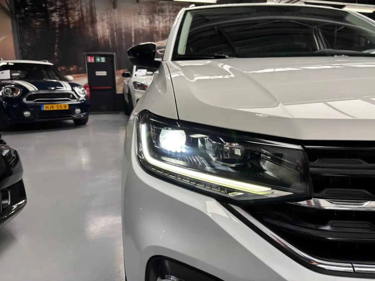 T-Cross 1.0 TSI Style / Navigatie / Stoelverwarming