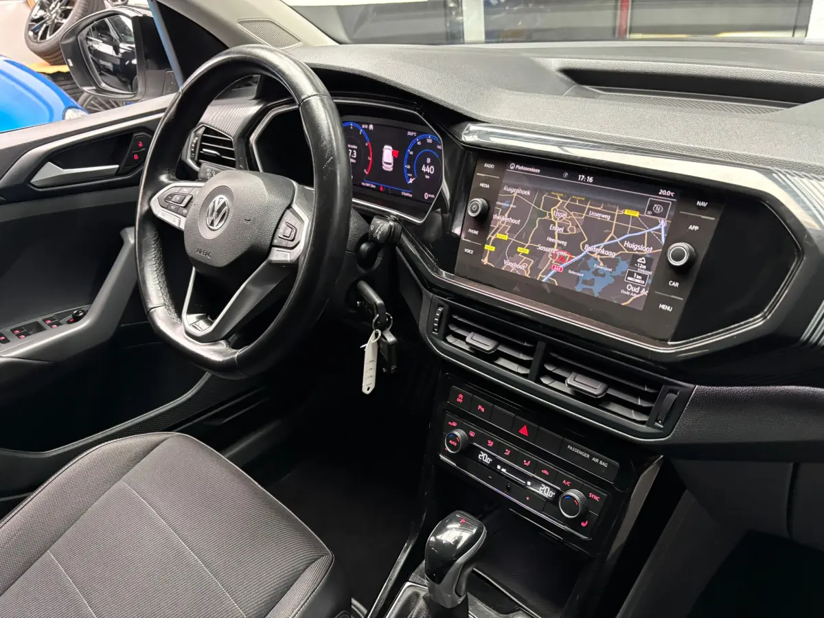 T-Cross 1.0 TSI Style / Navigatie / Stoelverwarming