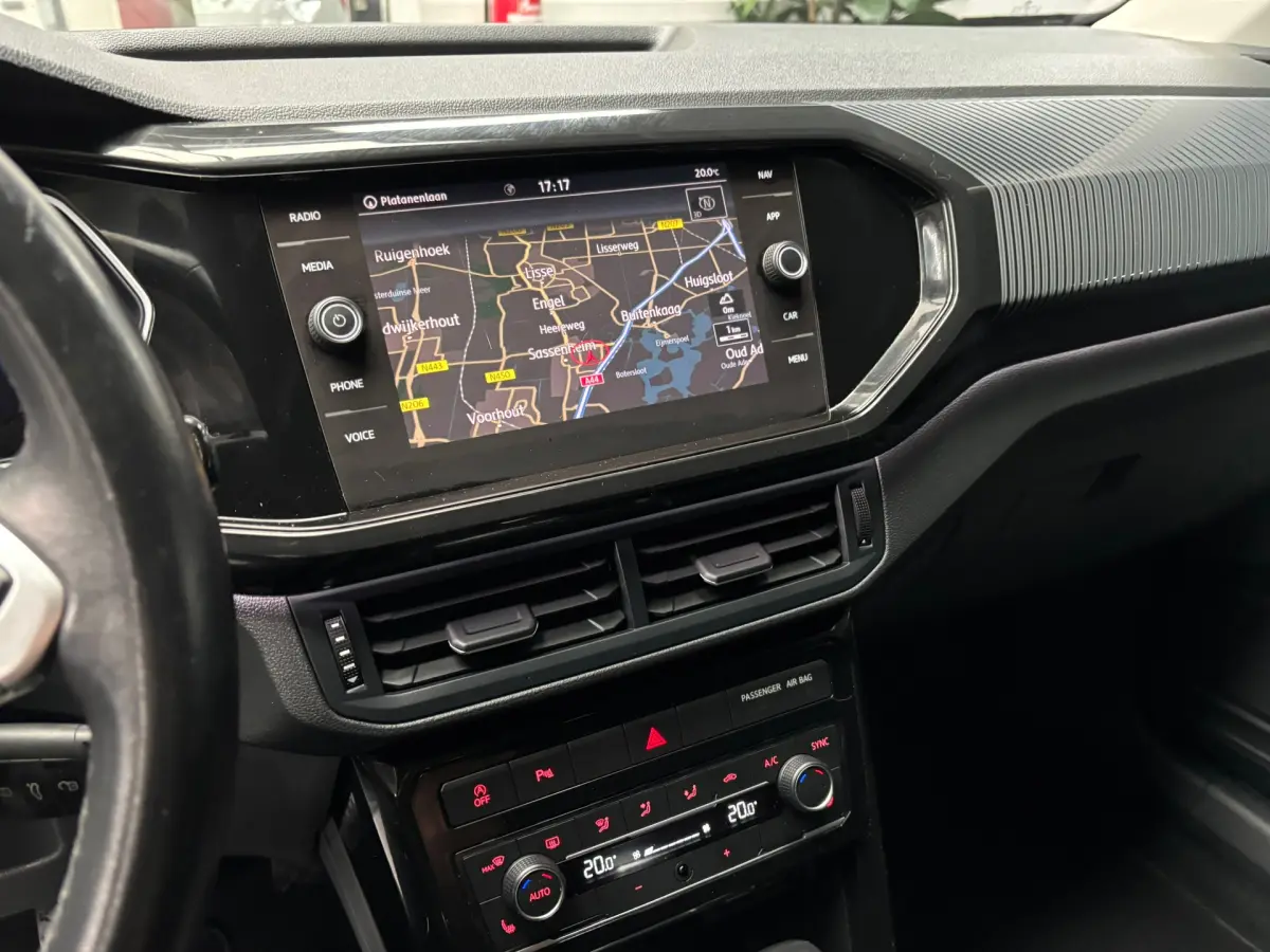 T-Cross 1.0 TSI Style / Navigatie / Stoelverwarming