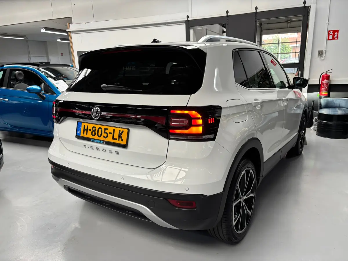 T-Cross 1.0 TSI Style / Navigatie / Stoelverwarming