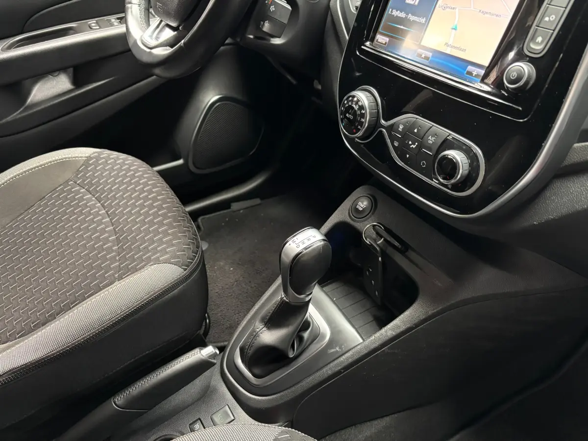Captur 1.2 TCe Intens / Camera / Navigatie