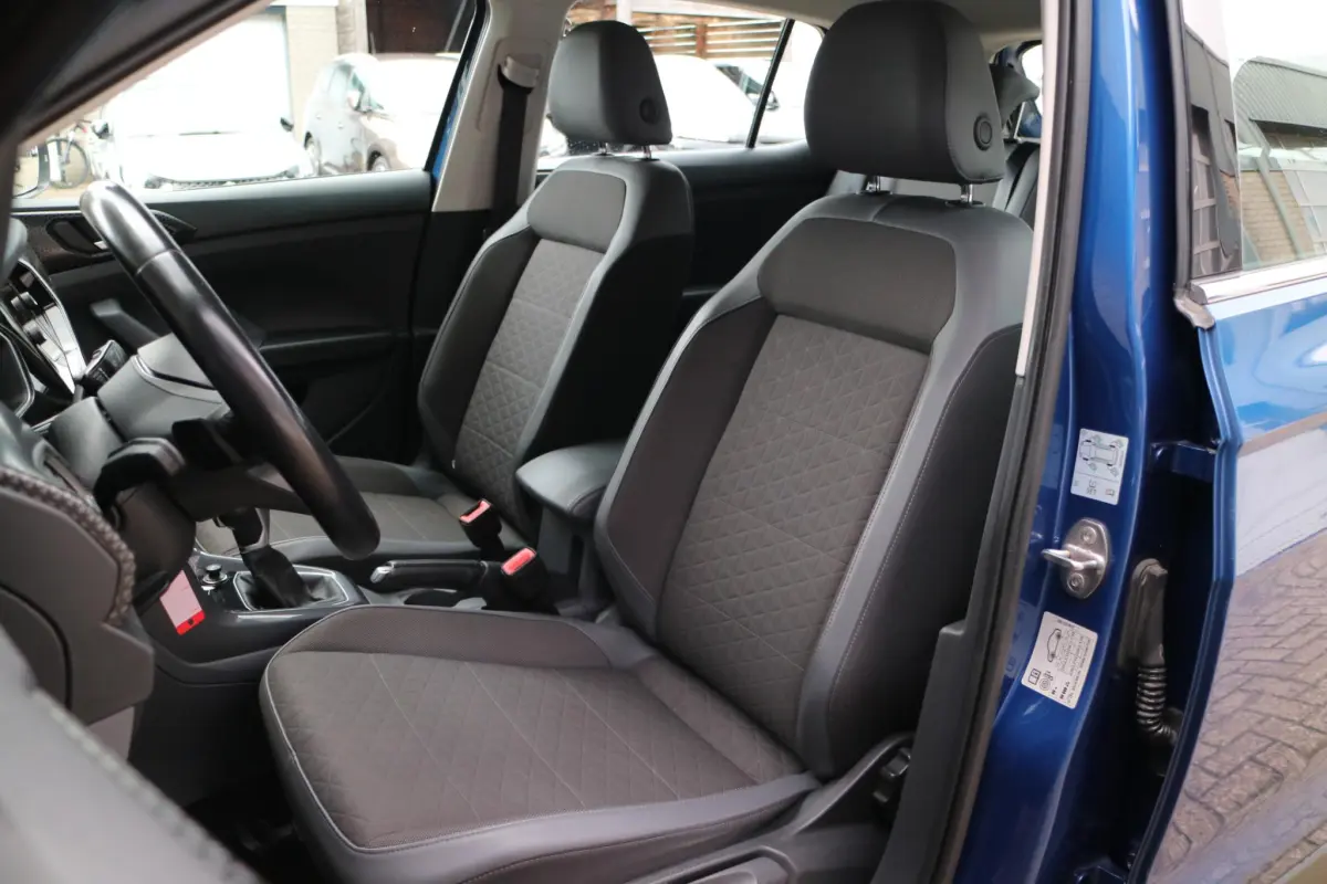 T-Cross 1.0 TSI Style | DSG automaat! | Blind spot | LED |