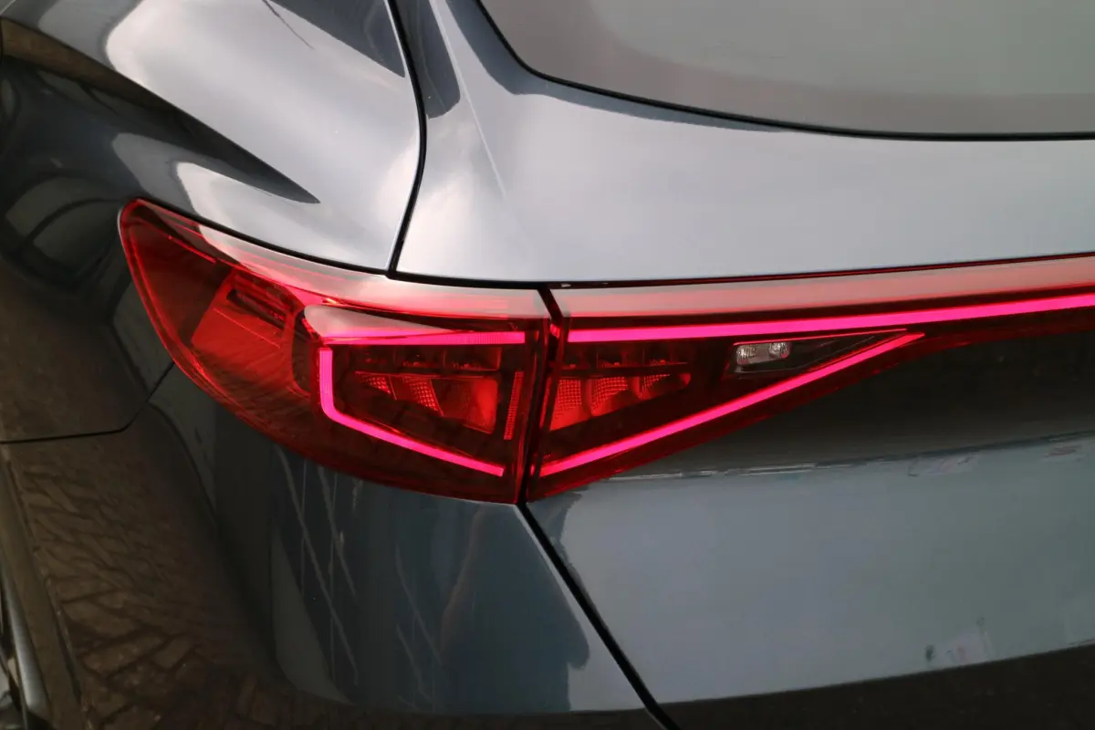 Formentor 1.4 e-Hybrid VZ Performance | PHEV | Trekhaak | Camera |