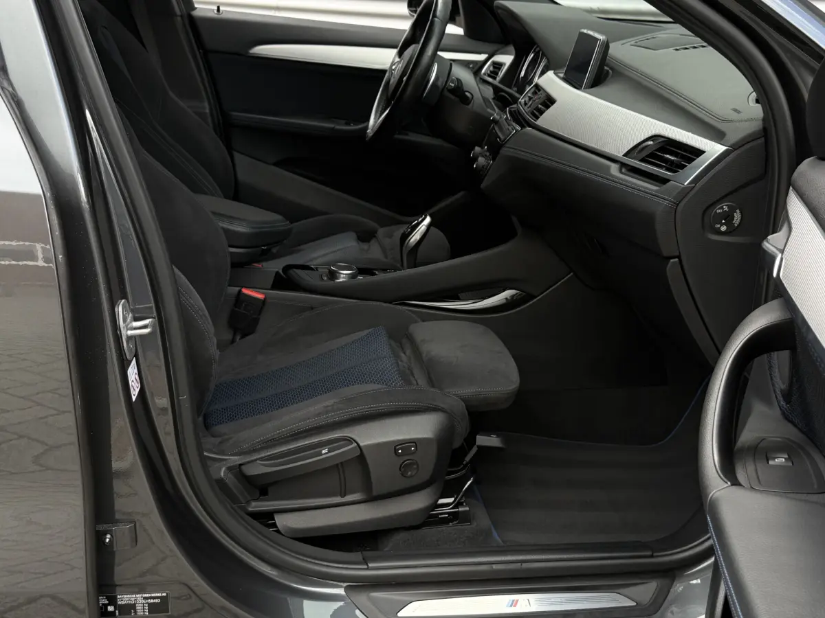 X2 sDrive20i High Executive I Aut. I M-Sport I Navi