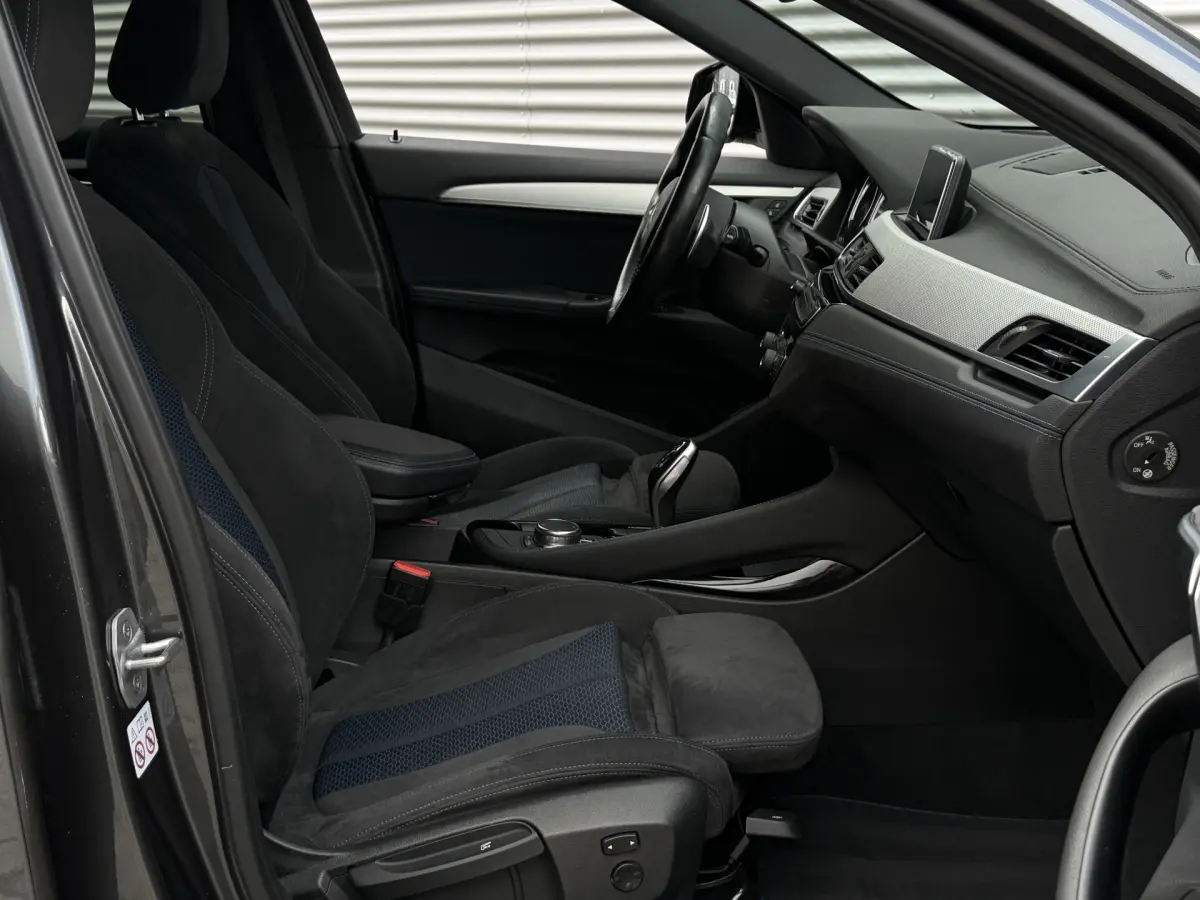 X2 sDrive20i High Executive I Aut. I M-Sport I Navi