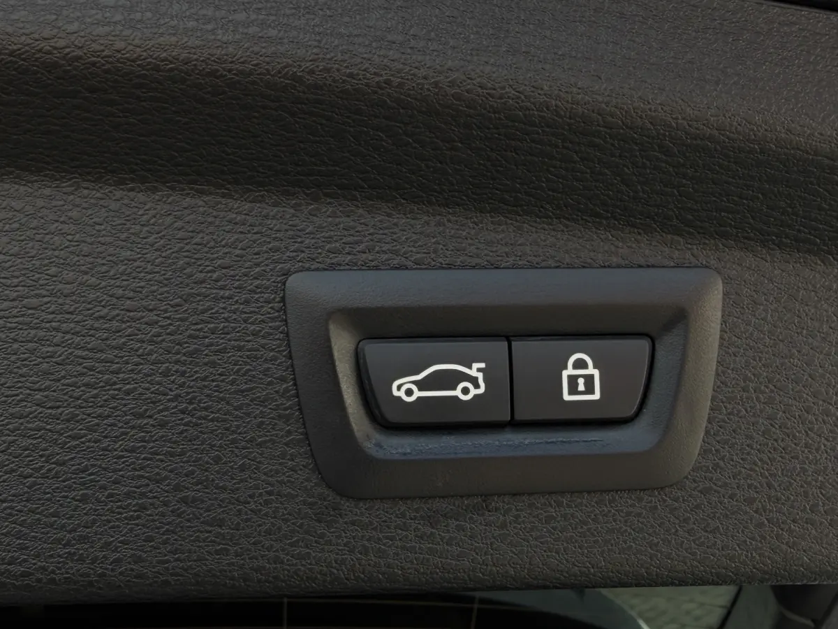 X2 sDrive20i High Executive I Aut. I M-Sport I Navi