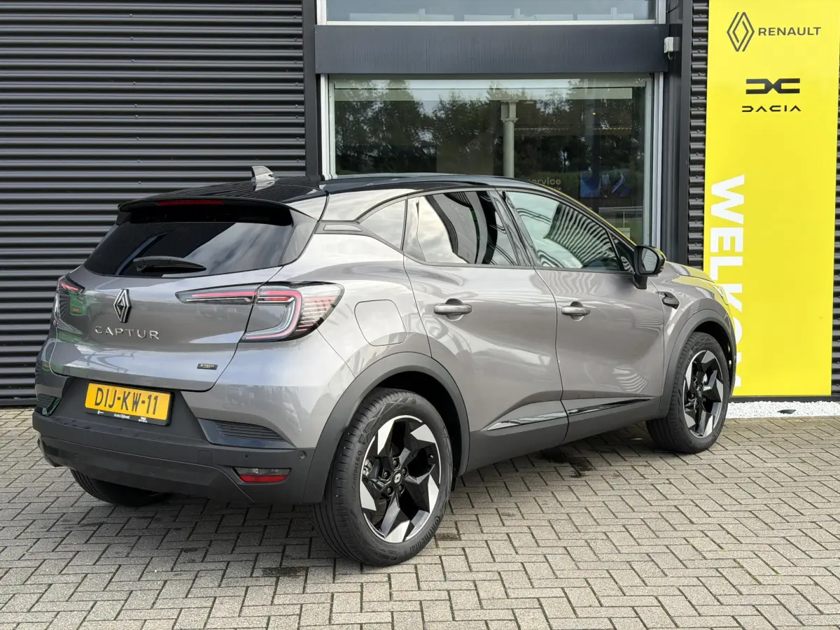 Captur 1.8 E-Tech full hybrid 160 techno