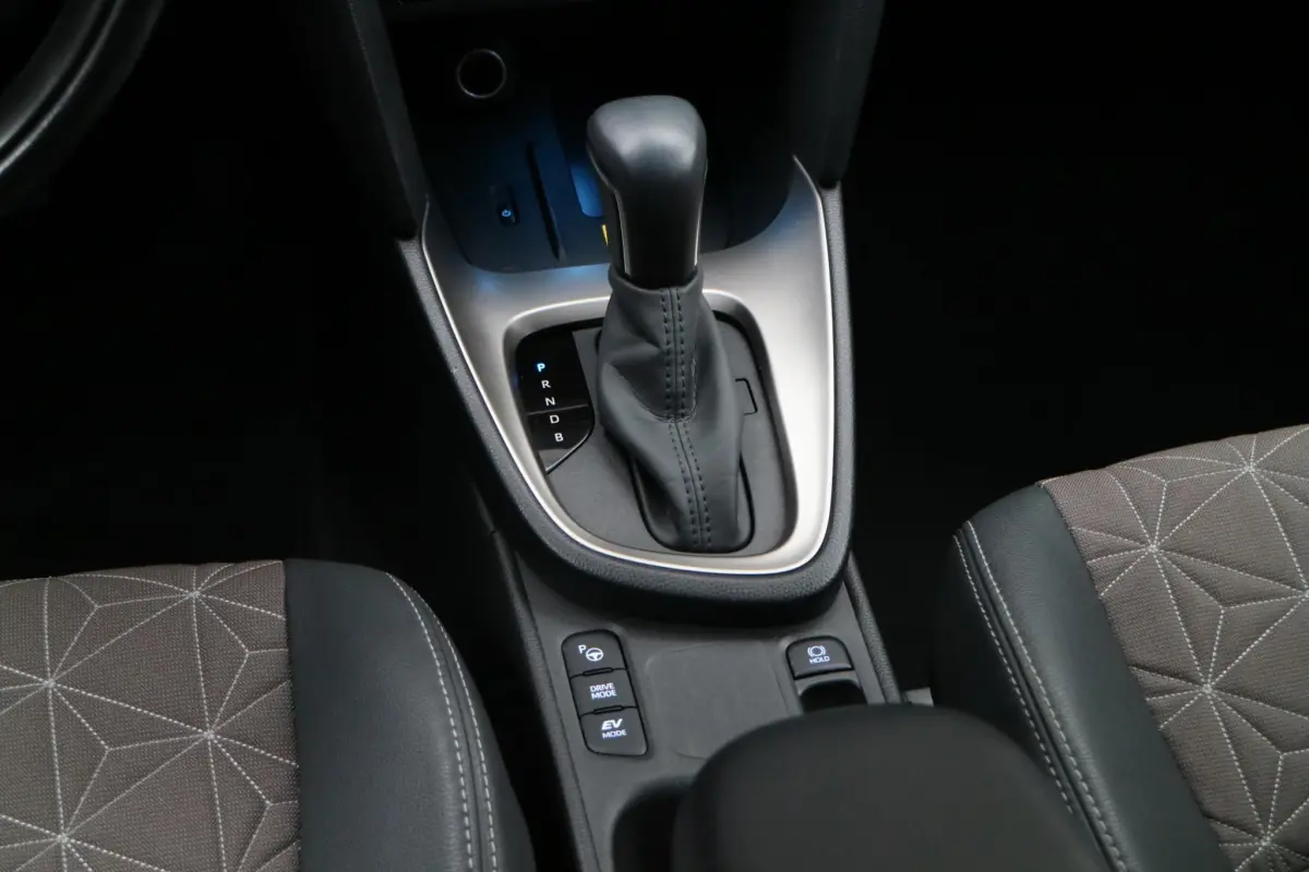 Yaris Cross 1.5 Hybrid Adventure | Automaat! | Carplay | Camera |