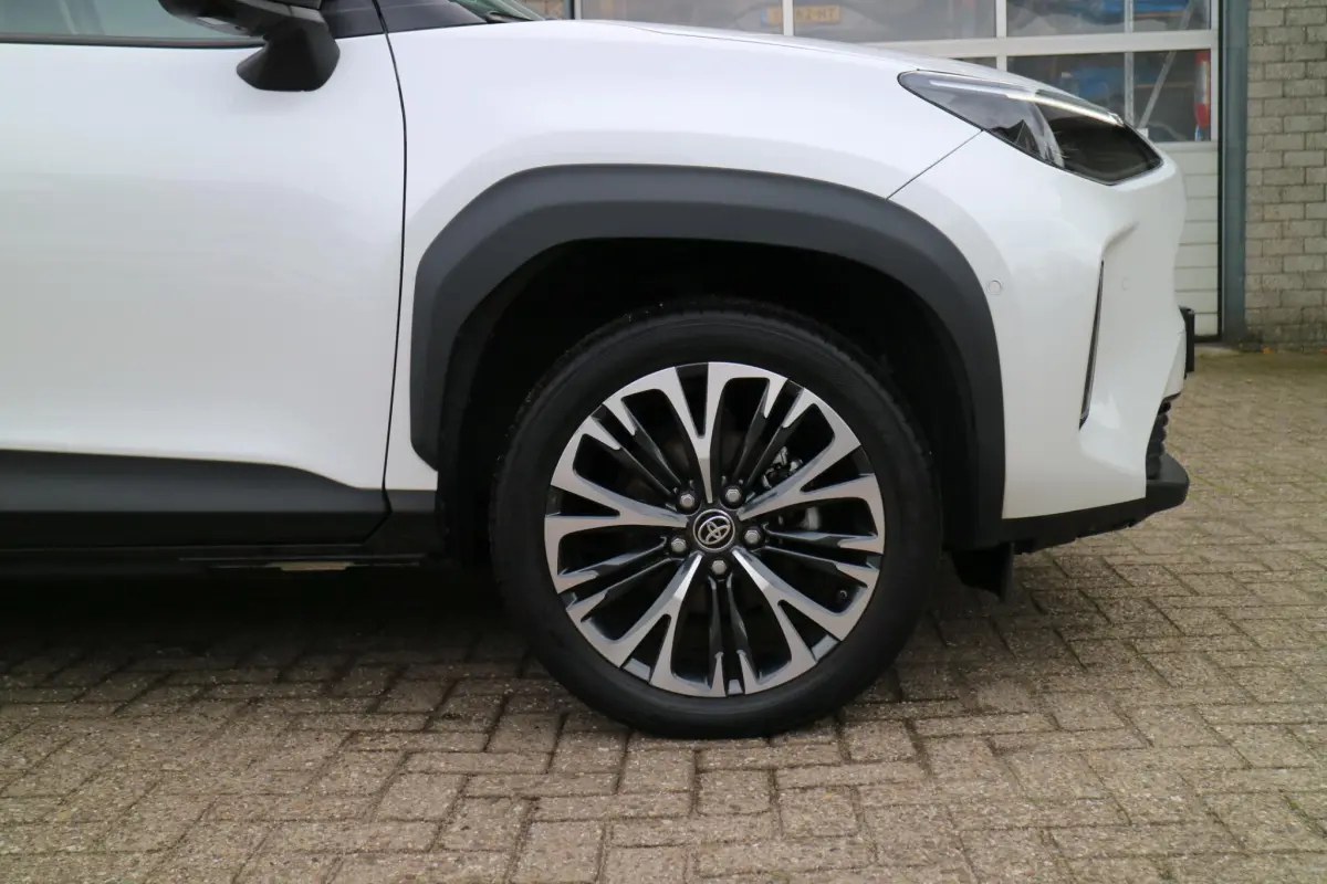 Yaris Cross 1.5 Hybrid Adventure | Automaat! | Carplay | Camera |