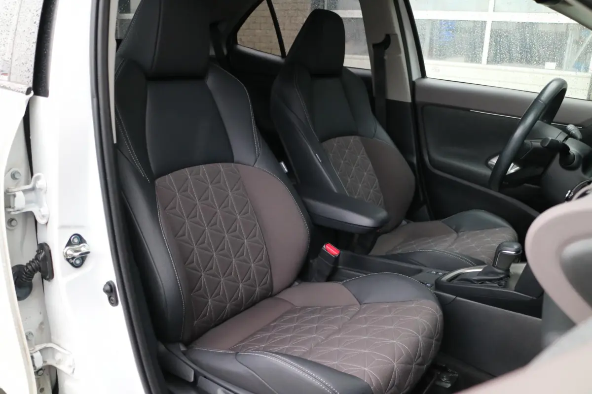 Yaris Cross 1.5 Hybrid Adventure | Automaat! | Carplay | Camera |
